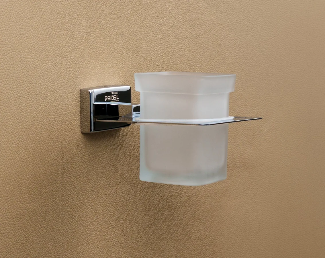 R-5066 TUMBLER HOLDER